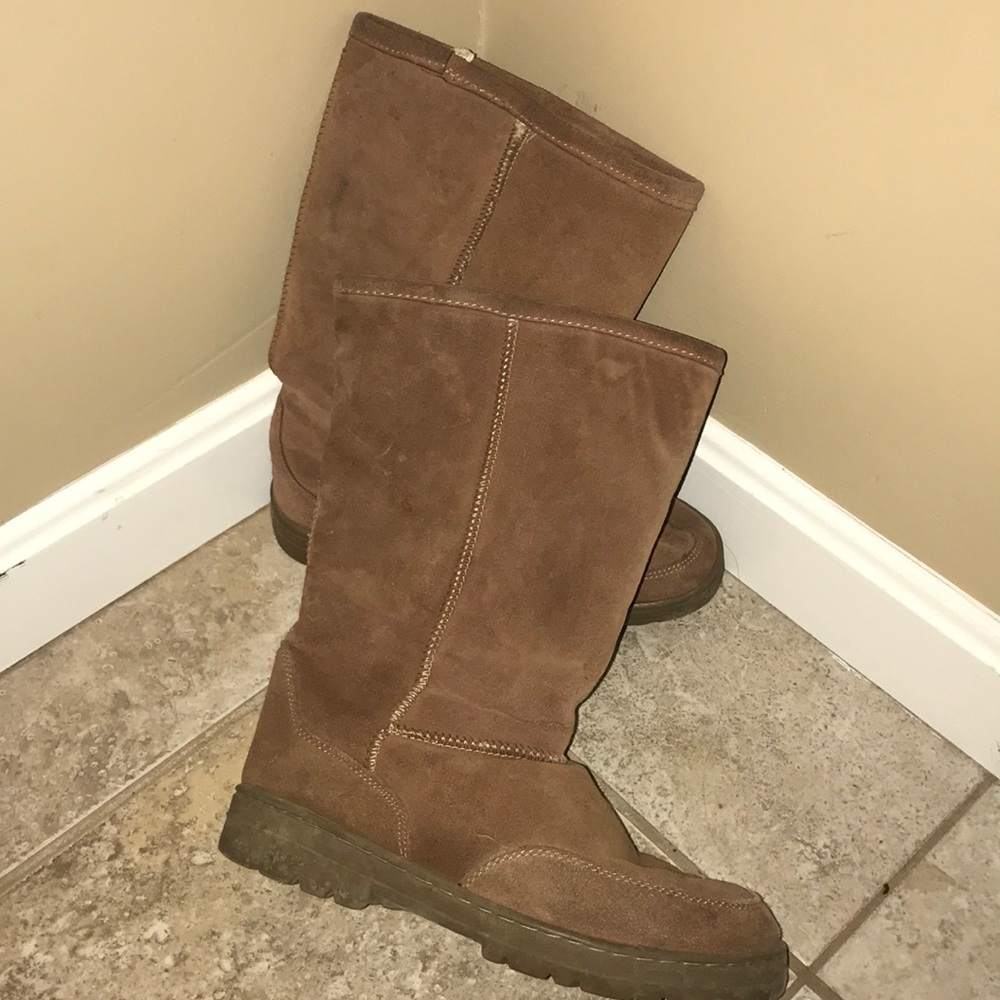 Winter Fuzzy Boots